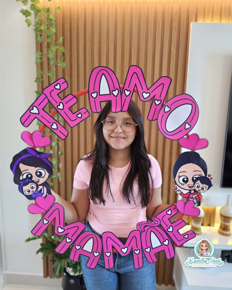 Bambolê para foto: mamãe eu te amo - Psicopedagoga Kamilla Stati