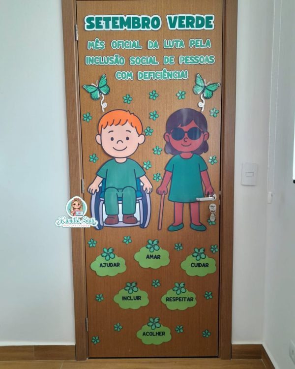 Decoração de porta: setembro verde inclusão