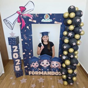 Moldura Gigante para Fotos – Formandos 2025