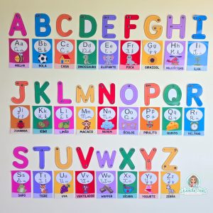 Alfabeto de parede + letras tracejadas