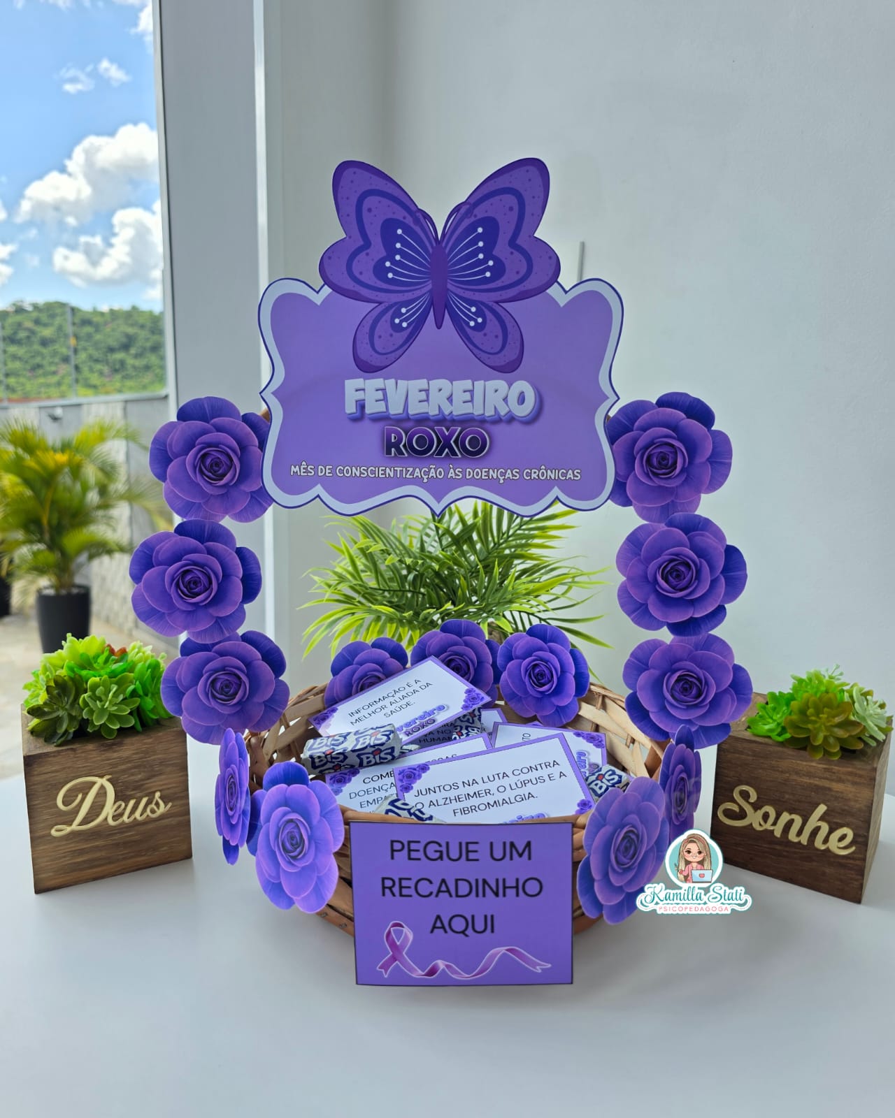 Cesta de recadinhos Fevereiro roxo