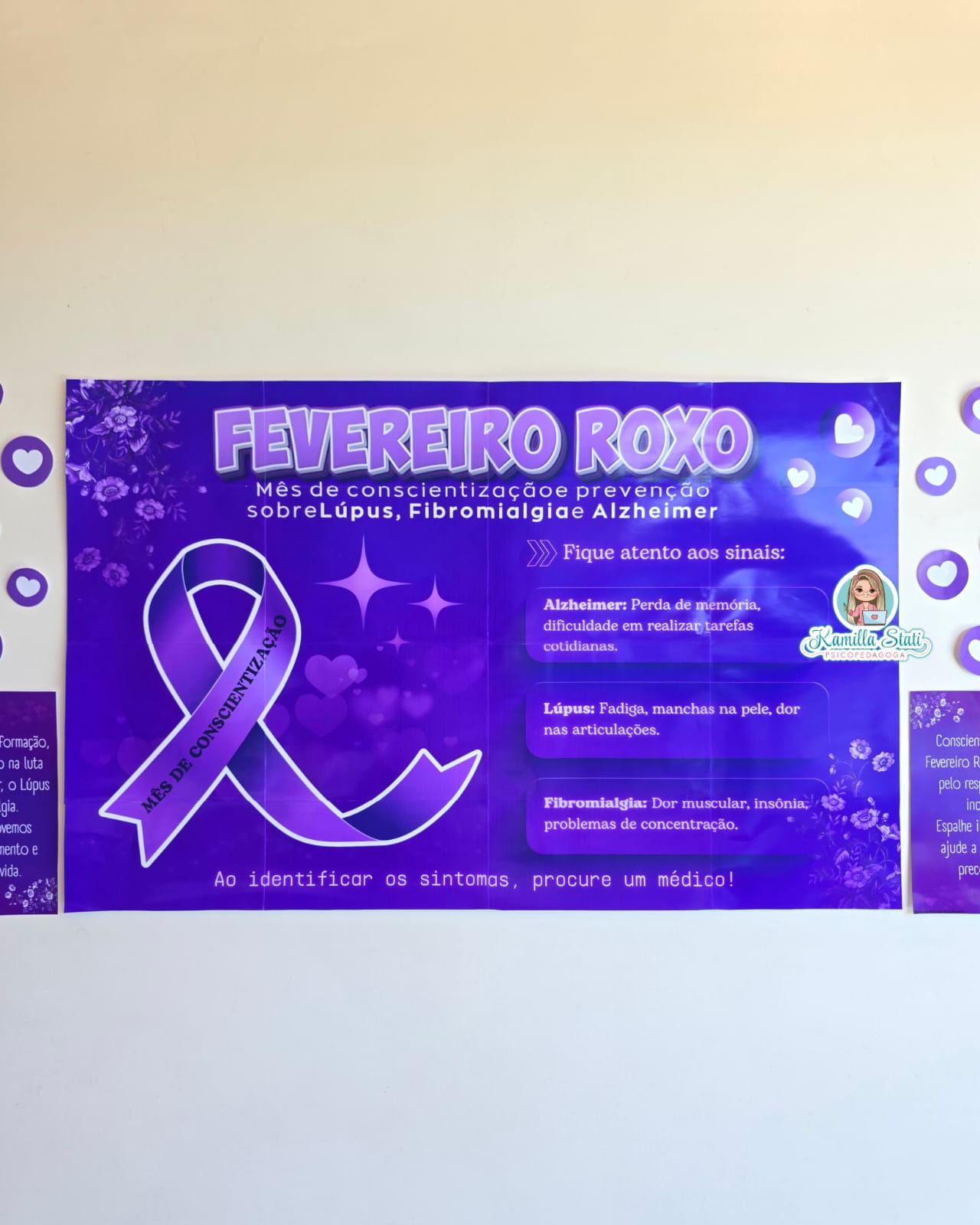 Painel fevereiro roxo + lembrancinha