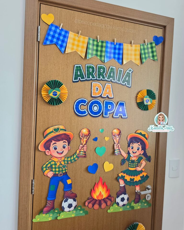 Decoração de porta: festa junina copa do mundo - Psicopedagoga Kamilla ...