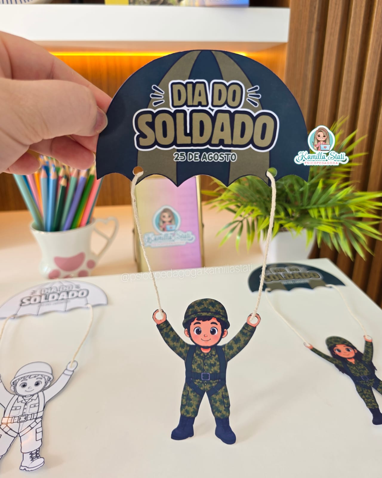 Soldadinho paraquedista