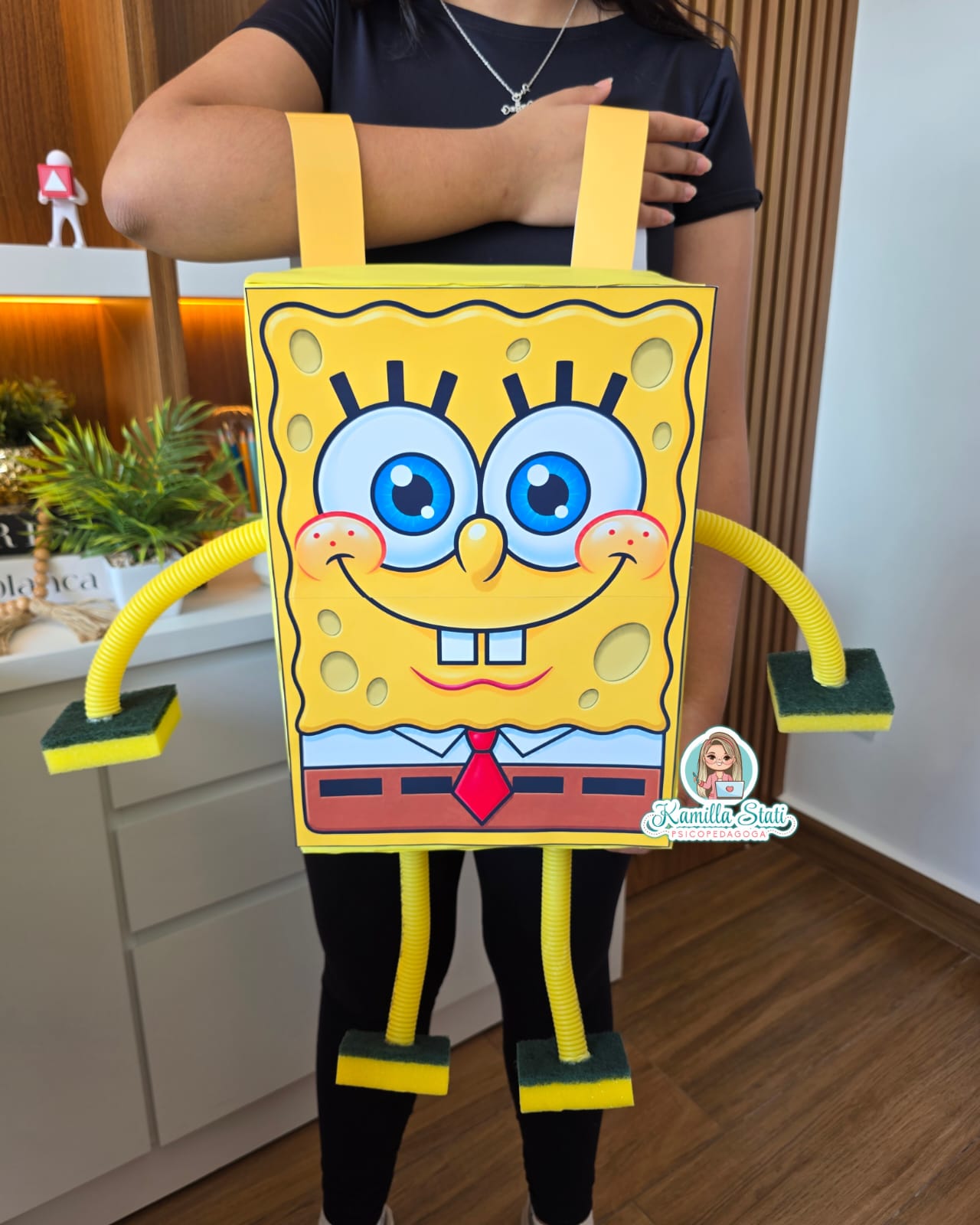 Mochila maluca esponjinha dia das crianças - Imagem 4